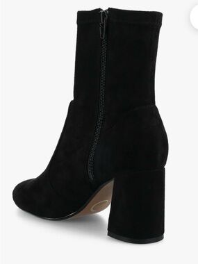 Journee Collection Black Faux Suede Block Heel Ankle Boots 7W